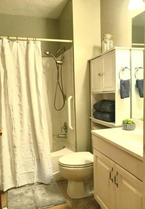 The Goulding Cottage And Farm - 4 Beds, 3 Baths Henrieville Εξωτερικό φωτογραφία